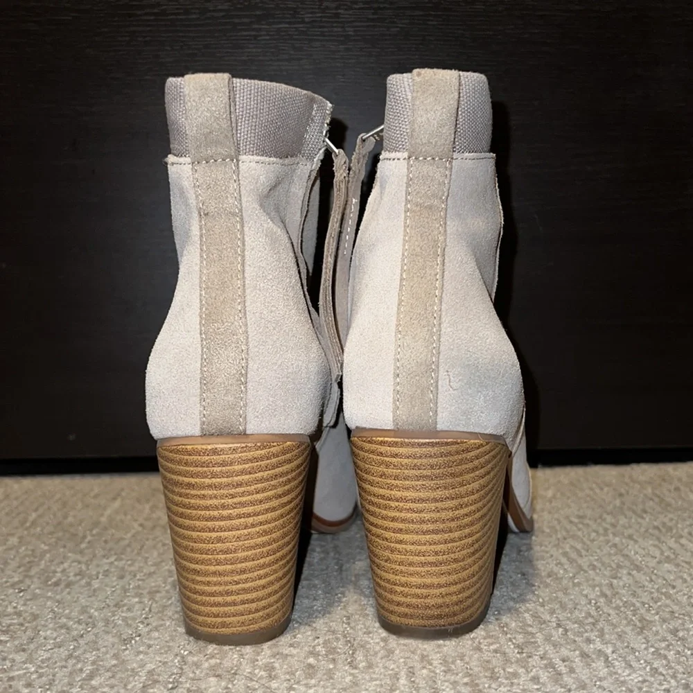Toms Lunata (Block Heel) Bootie size 9.5 Tan Brown - Picture 3 of 9